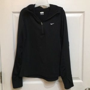 Nike fit dry 1/4 zip hooded top medium